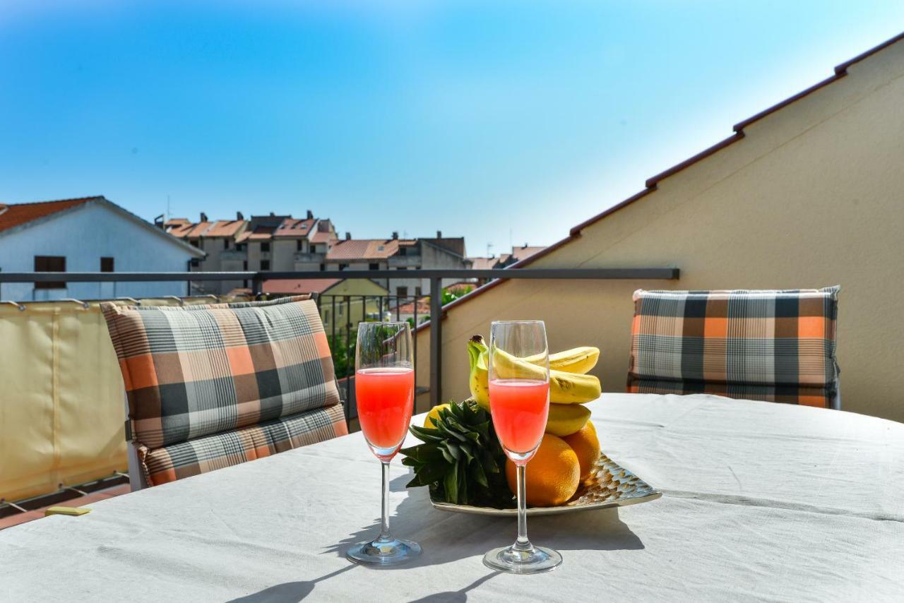 Apartment Lily Задар Экстерьер фото